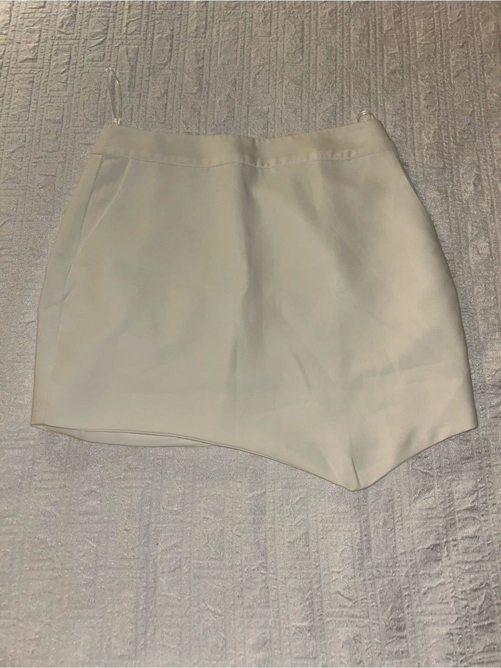 Amanda Uprichard White ivory
Asymmetric Mini Skirt Pockets Size Small Revolve